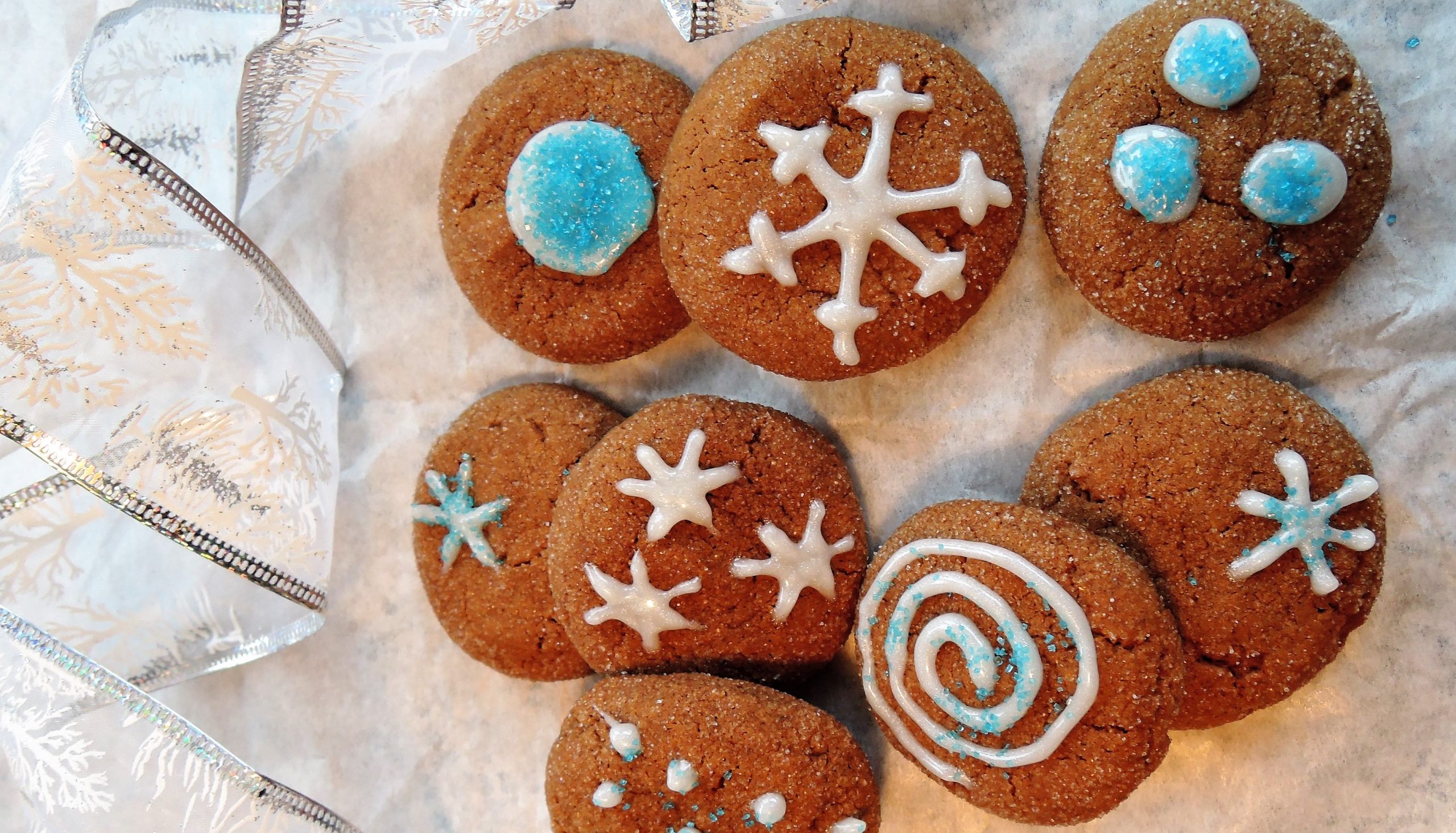 Frosted Snowfall Gingerbread Cookies