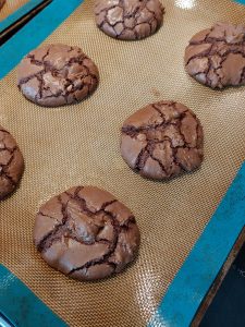 Cooling Valentine's Brownie Cookies
